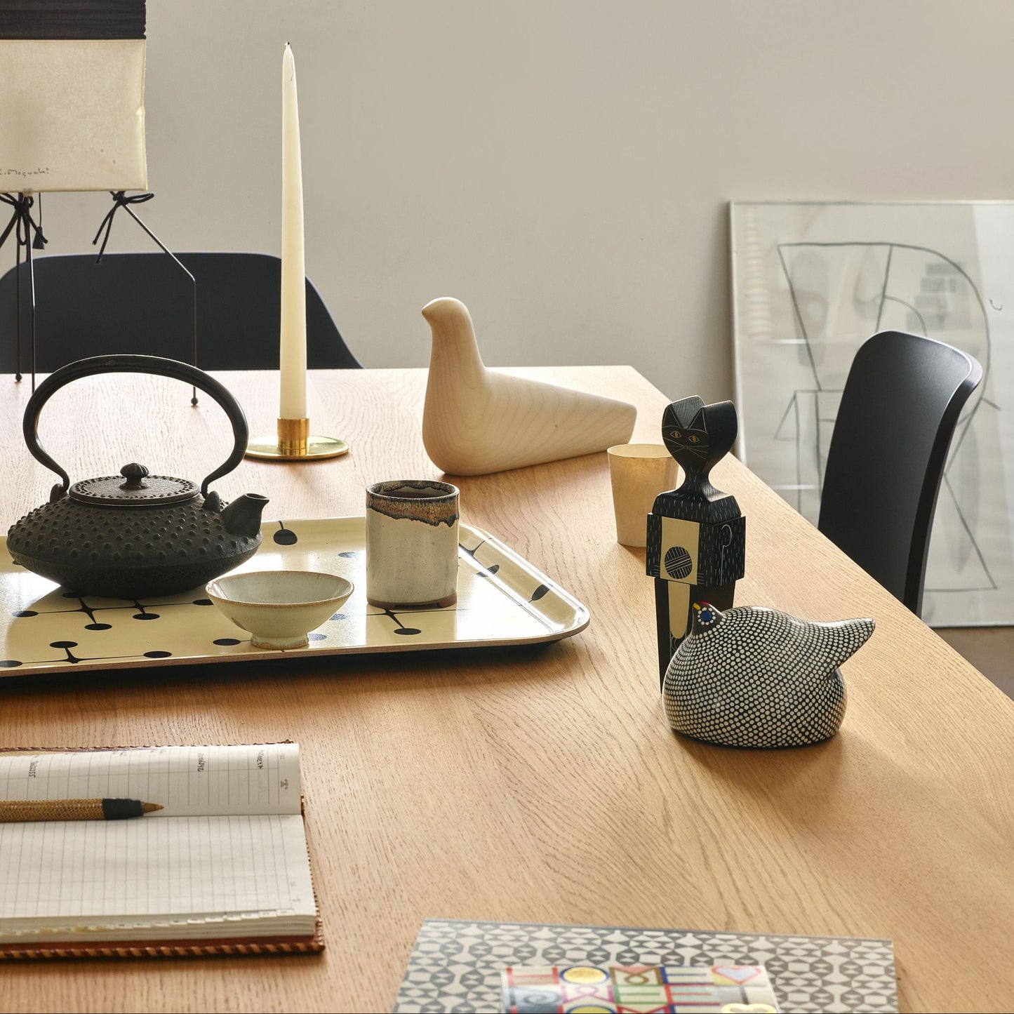 Vitra Classic Tray large Serviertablett groß Schichtholz Eames Dot Pattern