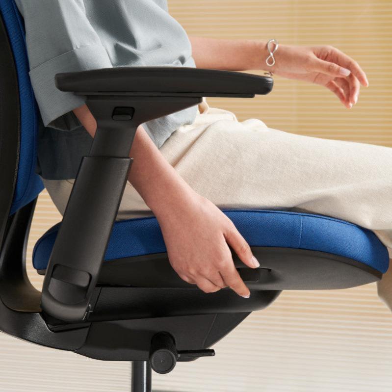 Steelcase Series 2 Bürostuhl mit Netzrücken + Armlehnen - konfigurierbar