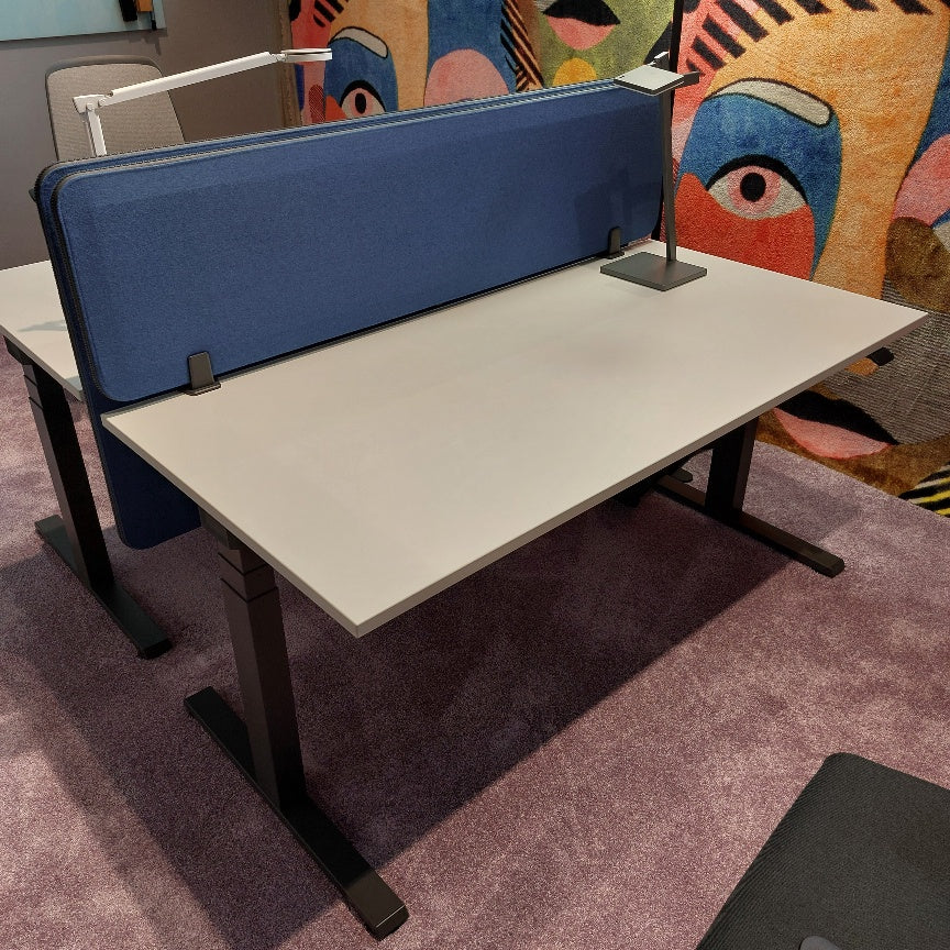 Steelcase Lifttisch Migration SE inkl. Divisio Aufsatzwand