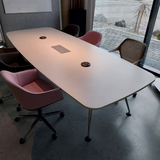 Vitra MedaMorph Konferenztisch bootsförmig