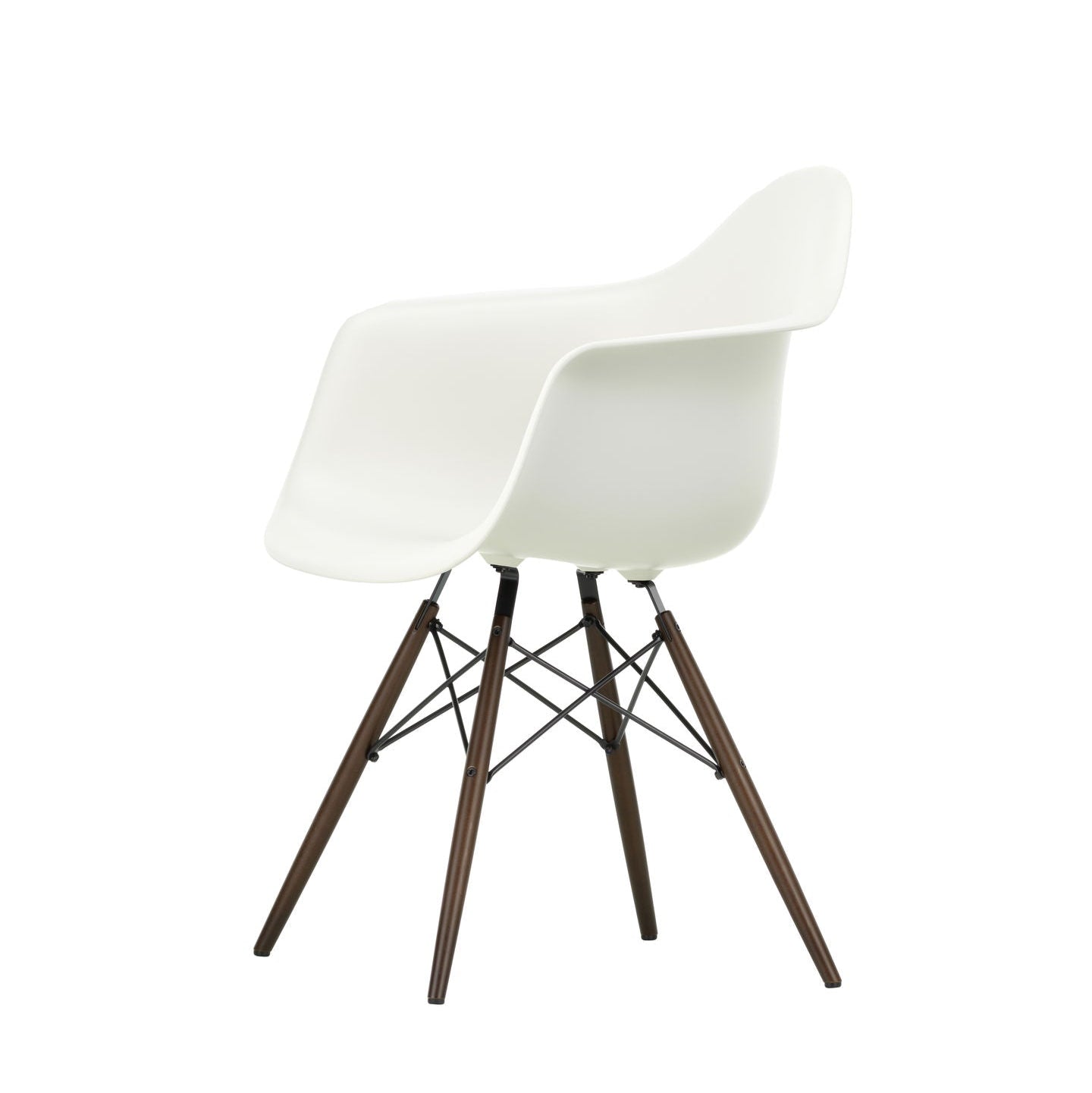 Vitra Eames Plastic Armchair DAW RE Ahorn dunkel Kunststoff recycelt