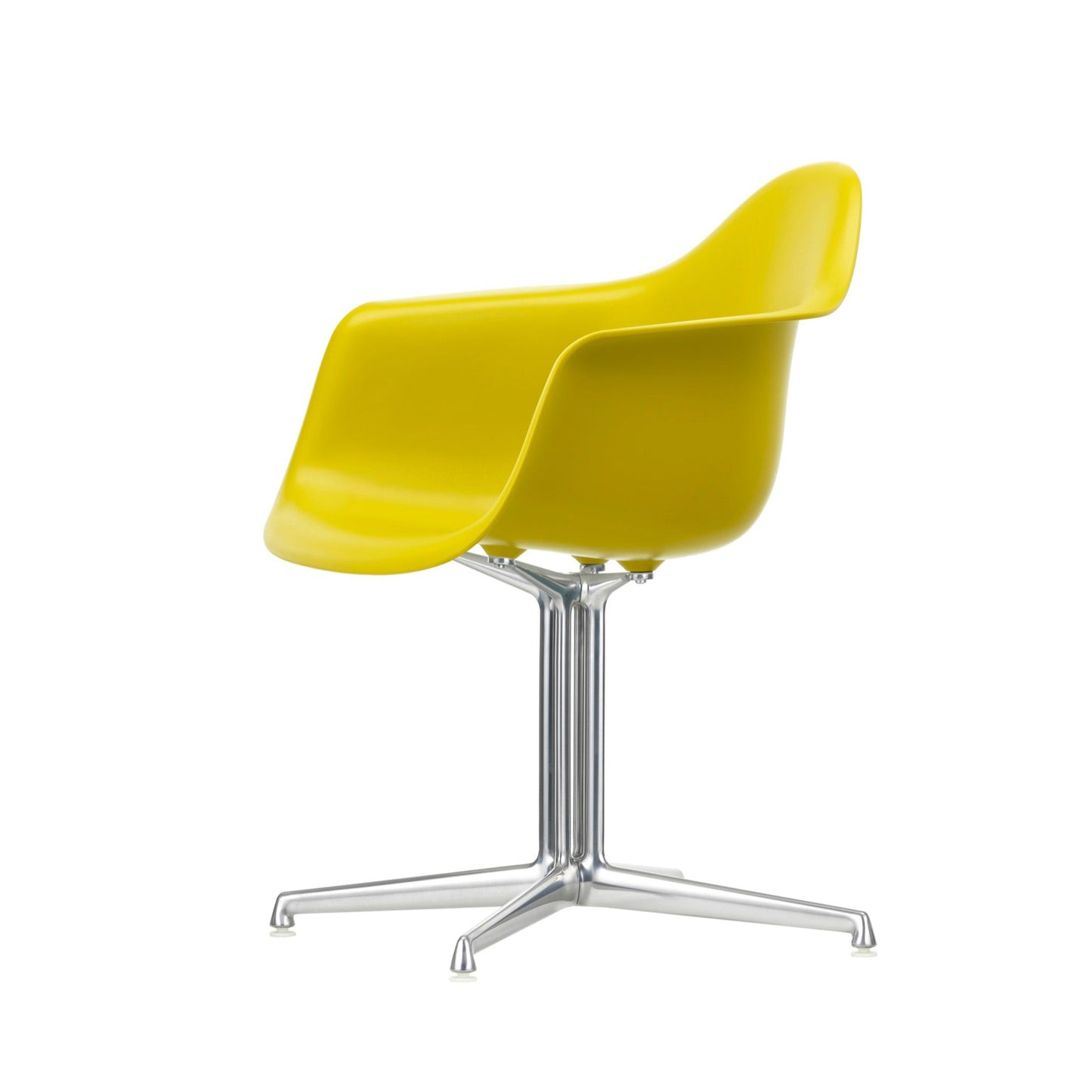 Vitra Eames Plastic Armchair DAL RE recycelter Kunststoff La Fonda Base