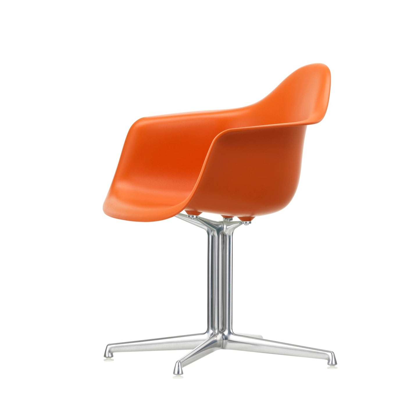 Vitra Eames Plastic Armchair DAL RE recycelter Kunststoff La Fonda Base