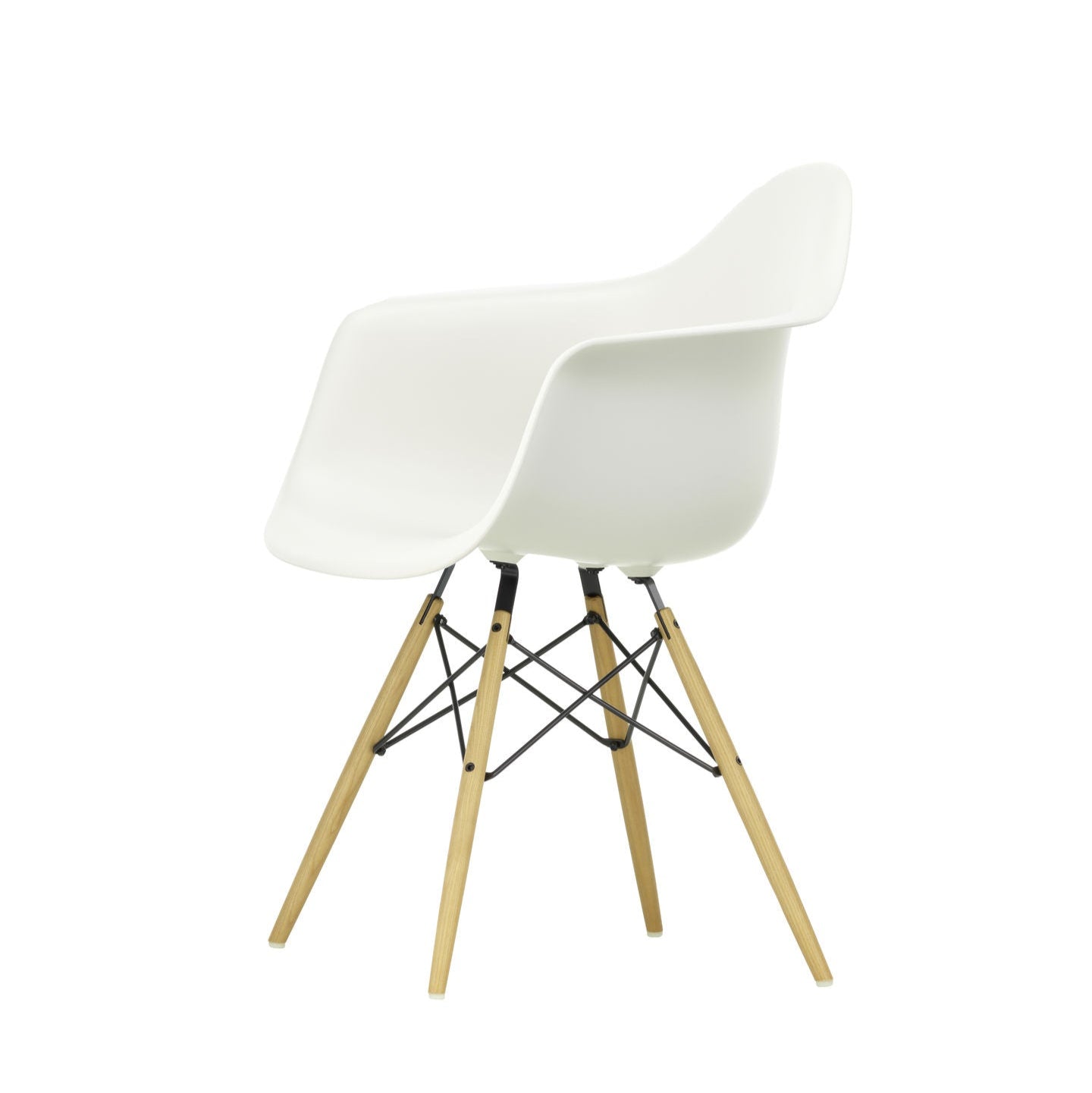 Vitra Eames Plastic Armchair DAW RE Esche honigfarben Kunststoff recycelt