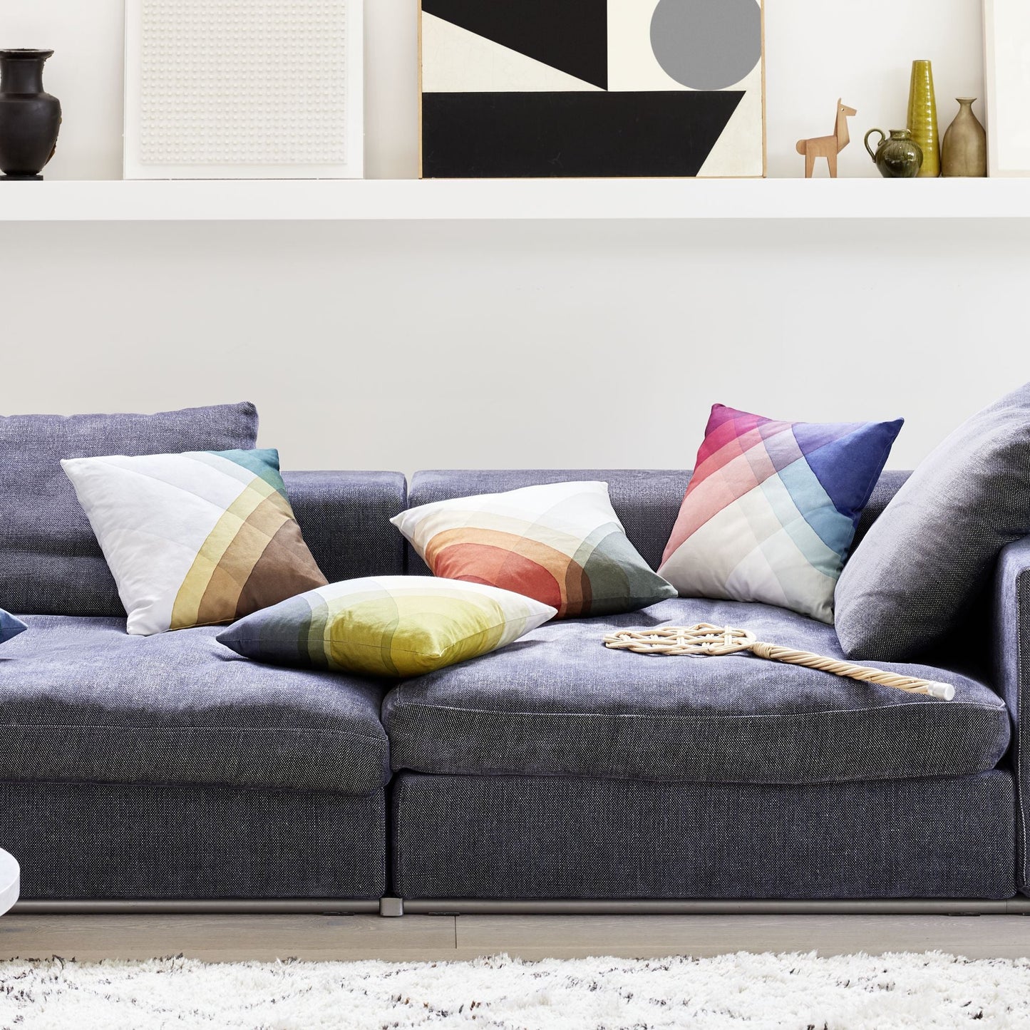 Vitra Herringbone Pillows Raw-Edges Zierkissen 40 x 40 cm mit Farbverlauf