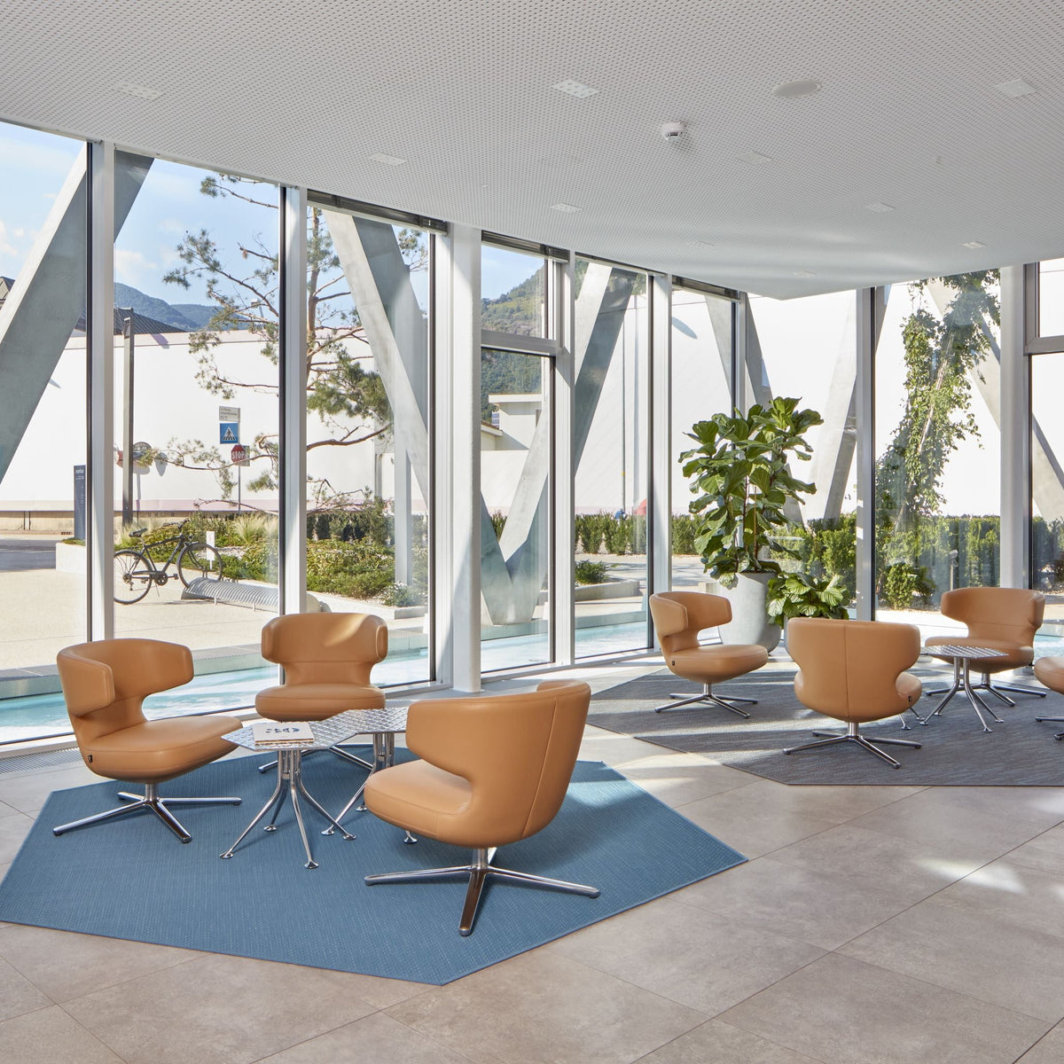 Vitra Petit Repos Loungesessel niedrig drehbar