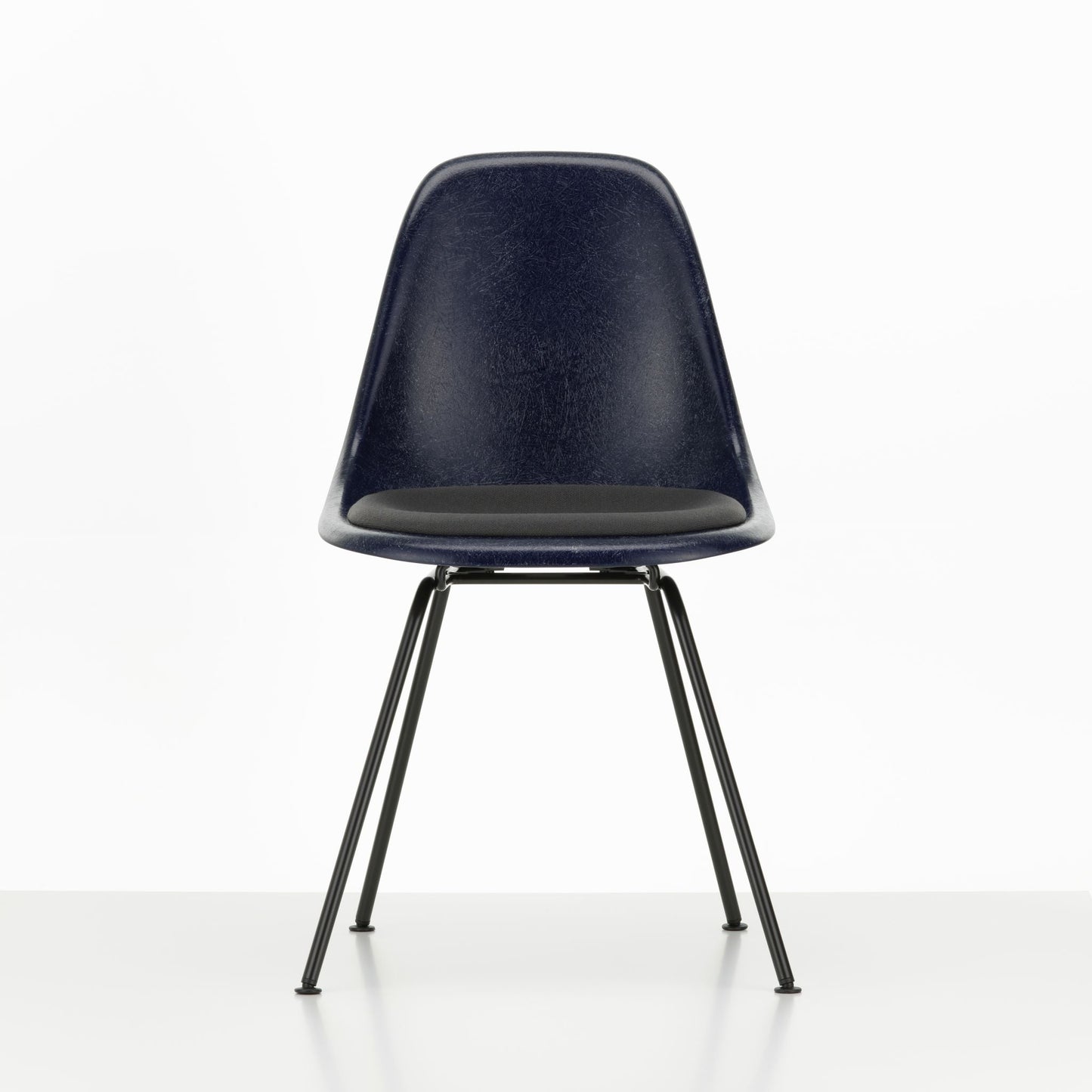 Vitra Eames Fiberglass Side Chair 4 Gestellvarianten & Sitzpolster optional