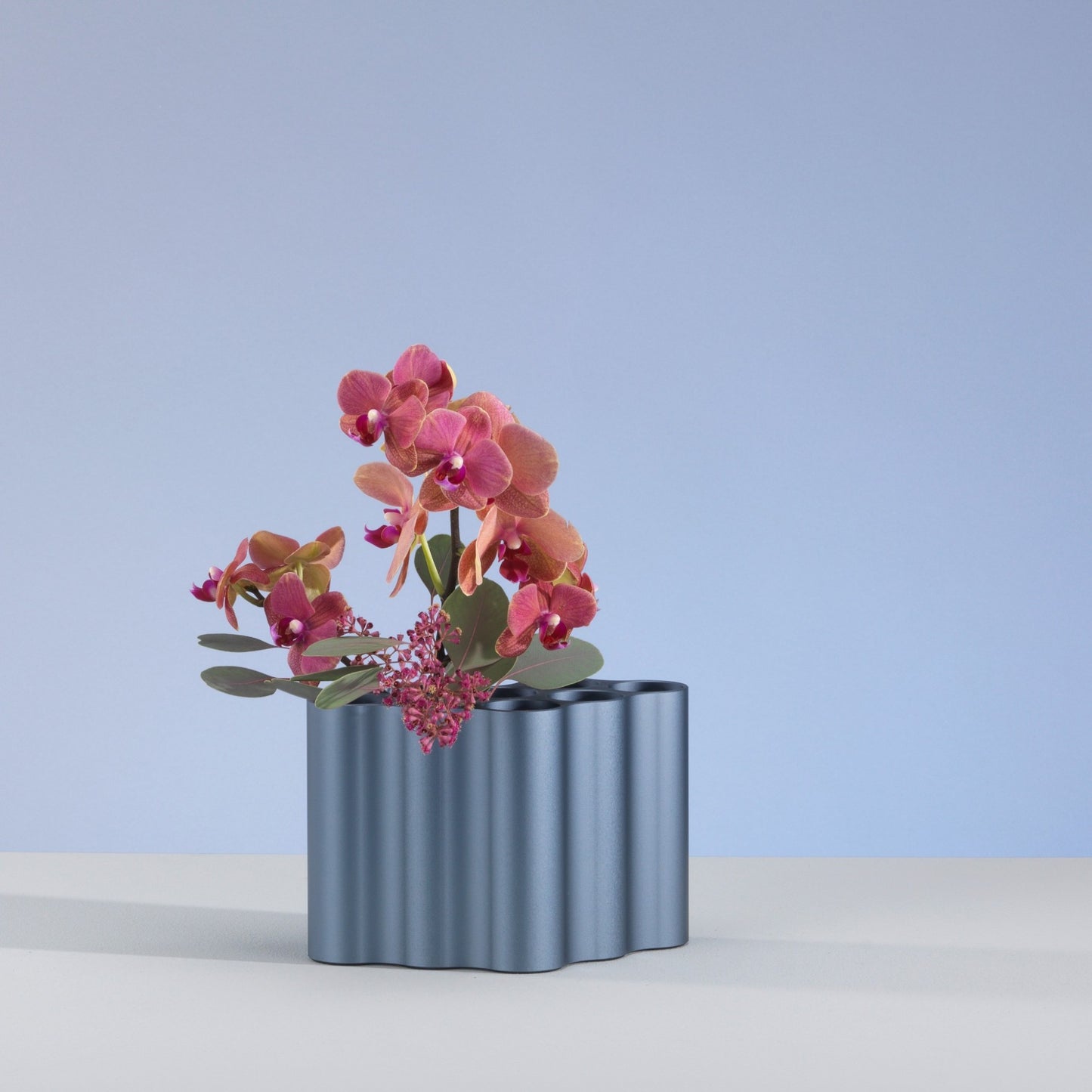 Vitra Nuage Vase métallique small – Designvase mit skulpturalem Charakter