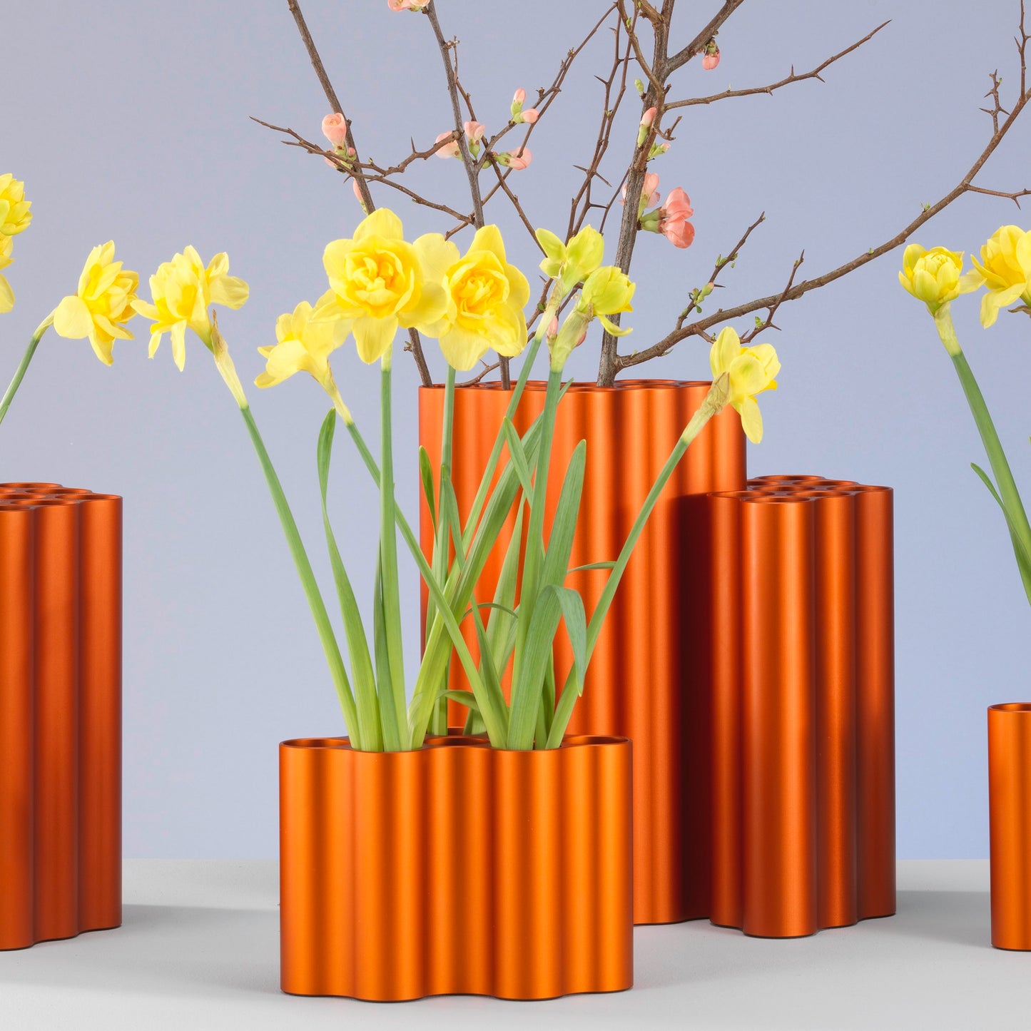 Vitra Nuage Vase métallique large – Designvase mit skulpturalem Charakter