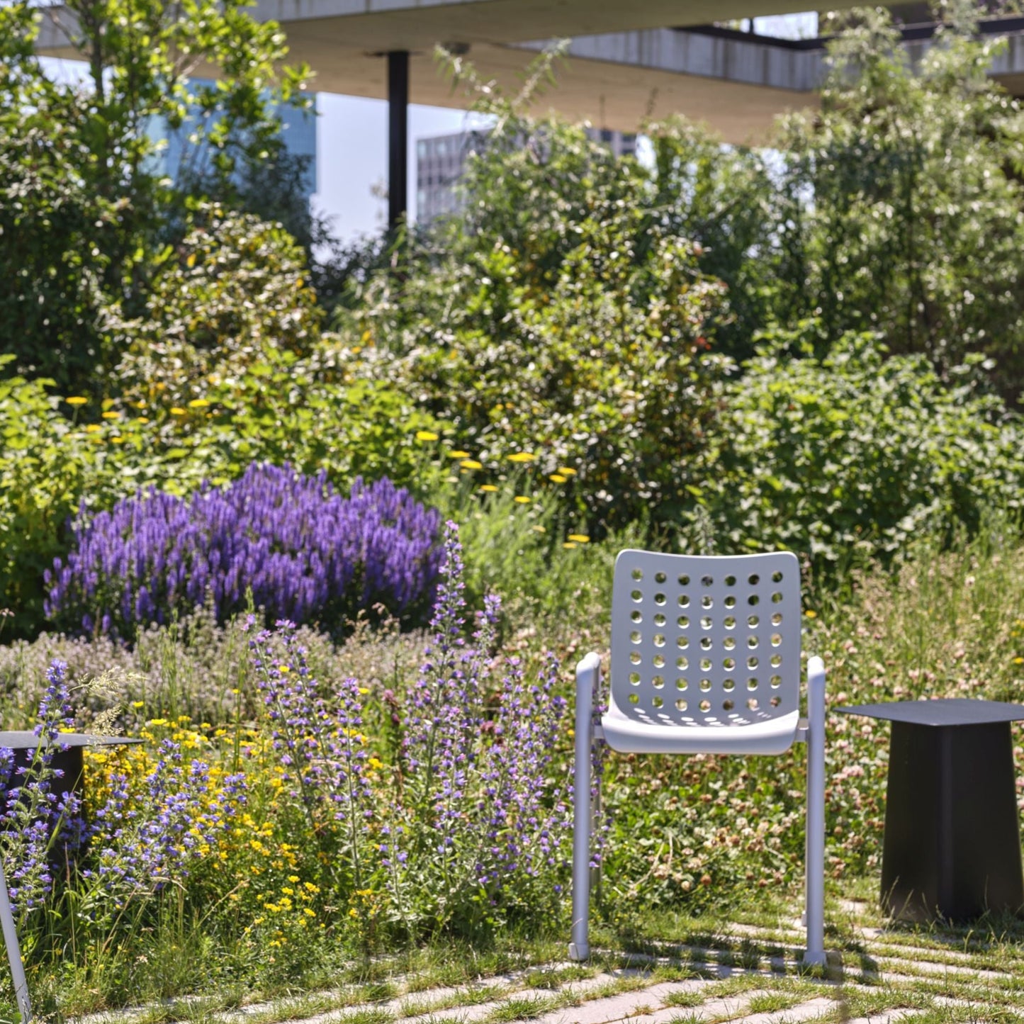 Vitra Metal Side Table Beistelltisch Metall Indoor & Outdoor