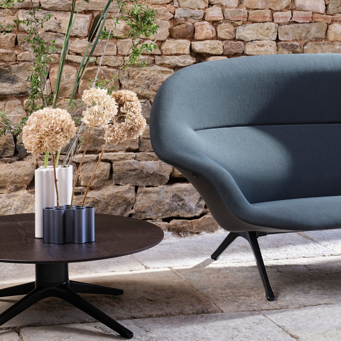 Vitra Nuage Vase métallique large – Designvase mit skulpturalem Charakter