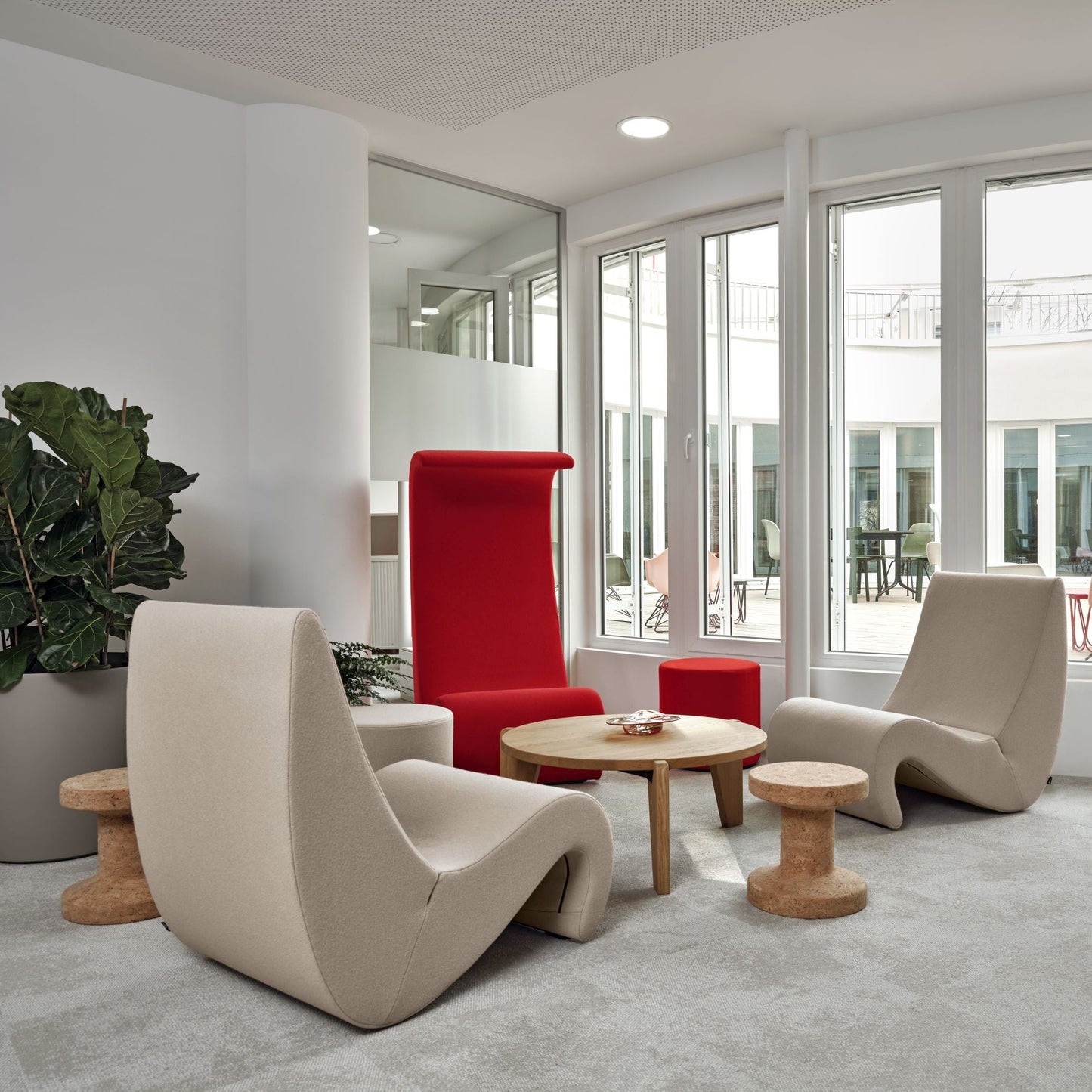 Vitra Cork Family Jasper Morrison Hocker Beistelltisch rund