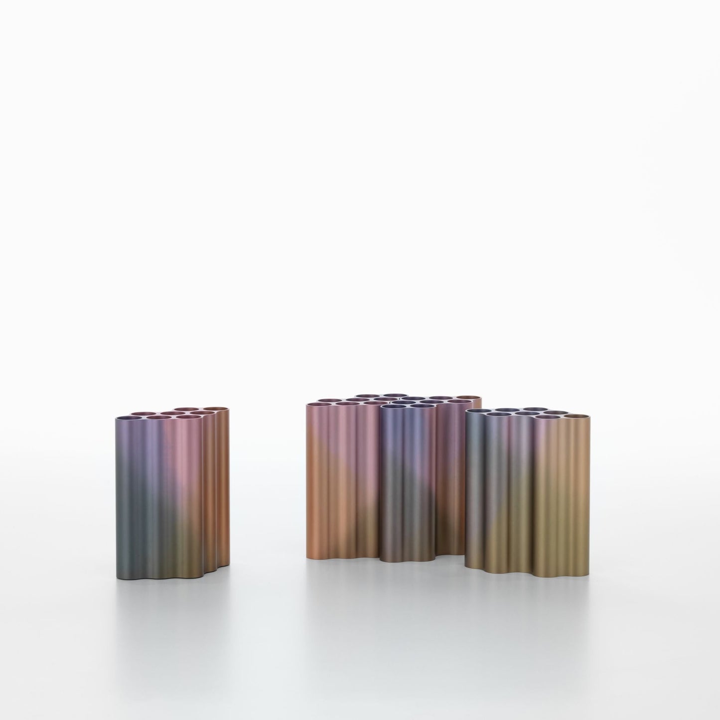 Vitra Nuage Vase métallique medium abstrait – Designvase mit skulpturalem Charakter