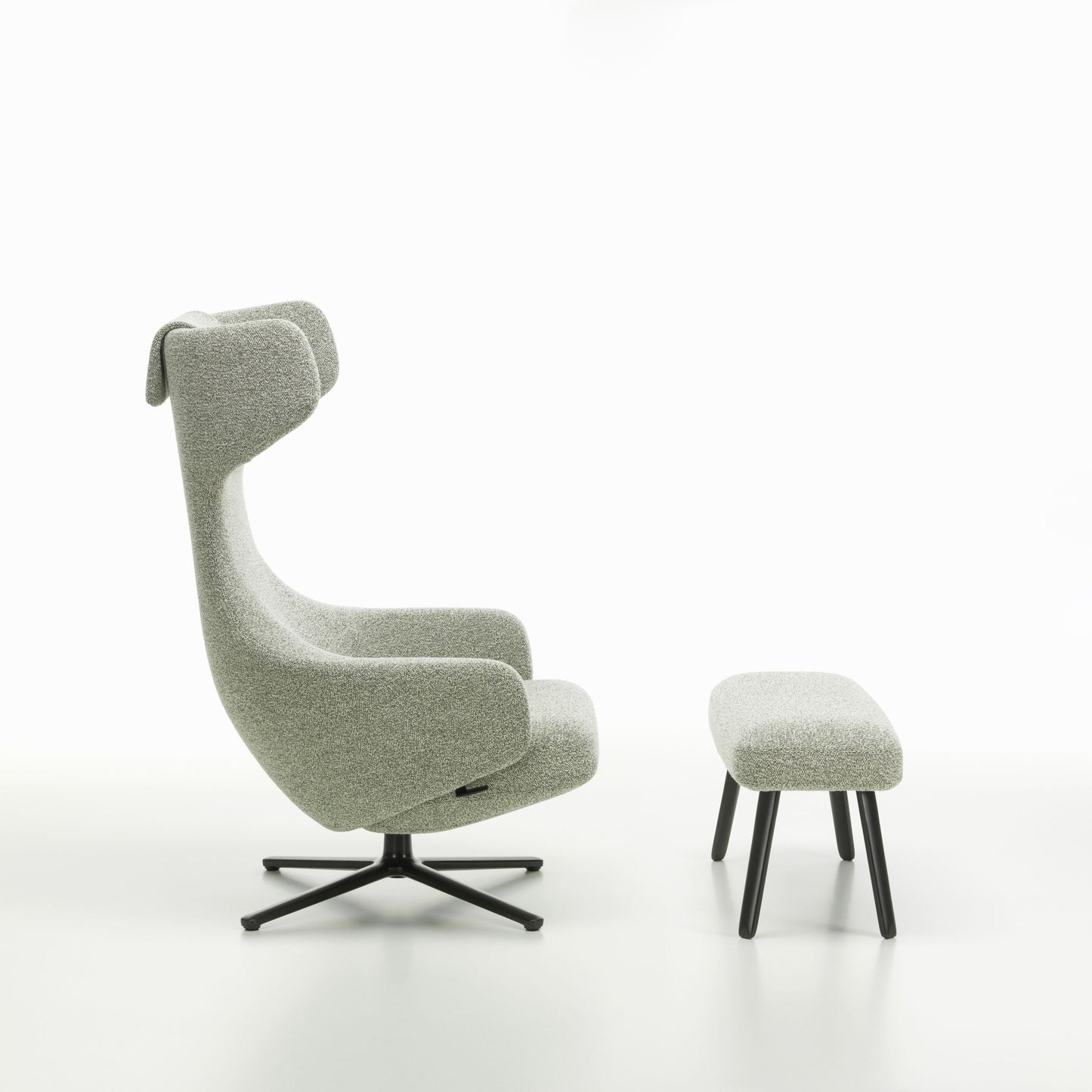 Vitra Grand Repos Loungesessel drehbar mit Panchina Ohrensessel & Bank