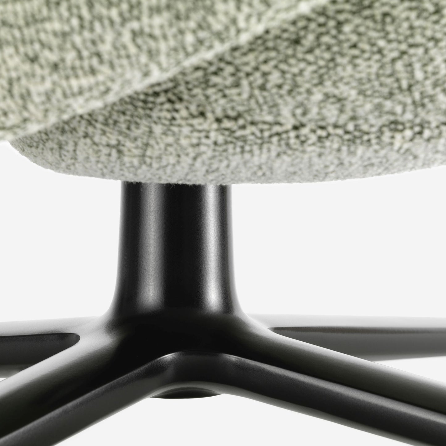Vitra Repos Loungesessel drehbar mit Ottoman hoher Sessel & Hocker