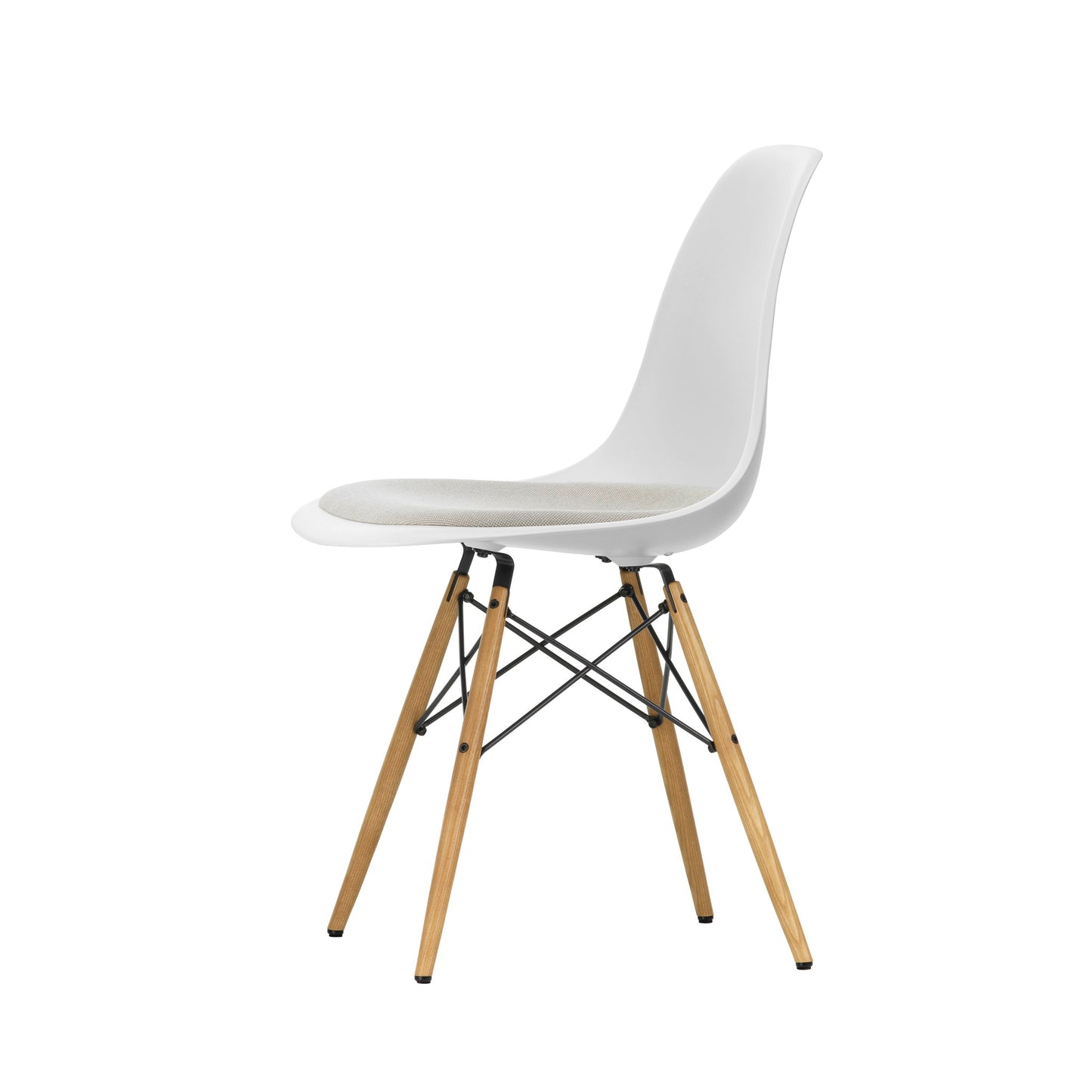 Vitra Eames Plastic Side Chair DSW RE Esche honigfarben Kunststoff recycelt