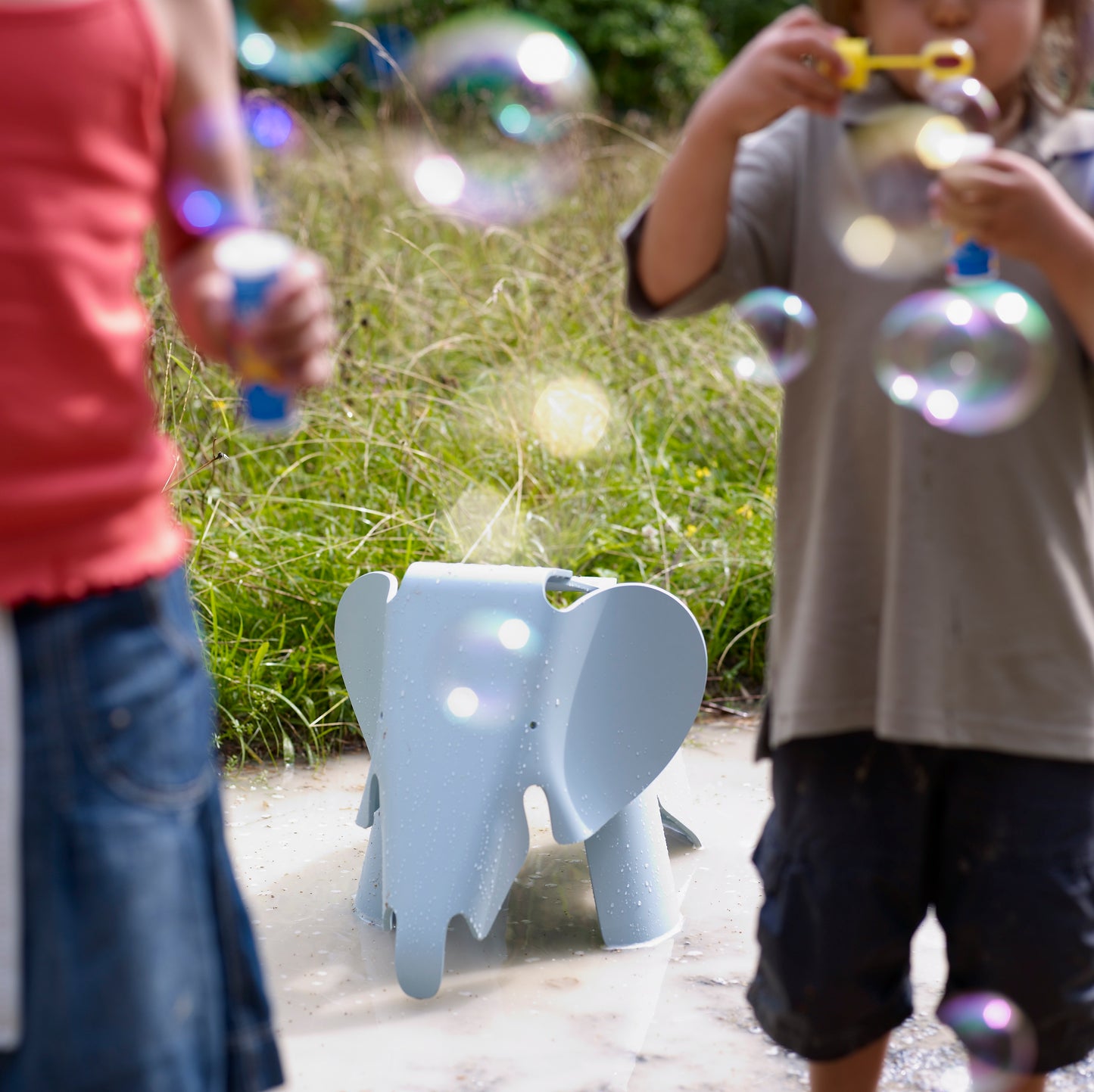 Vitra Eames Elephant Hocker Sitzobjekt Butterblume gelb