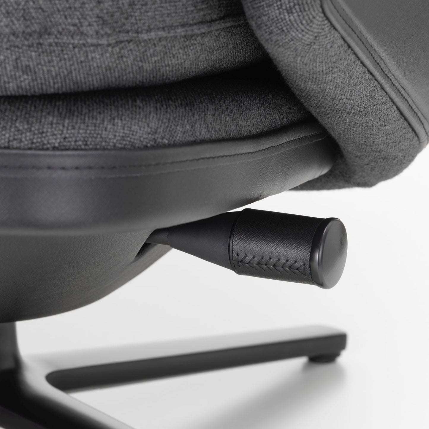 Vitra Grand Relax Loungesessel drehbar hoher Sessel einzeln Synchronmechanik