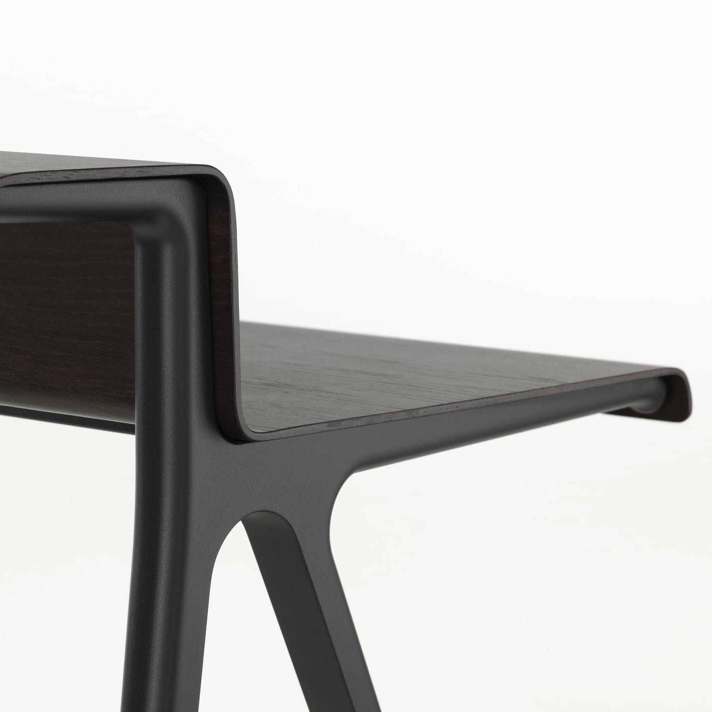 Vitra Courier Schreibtisch Eiche dunkel natur