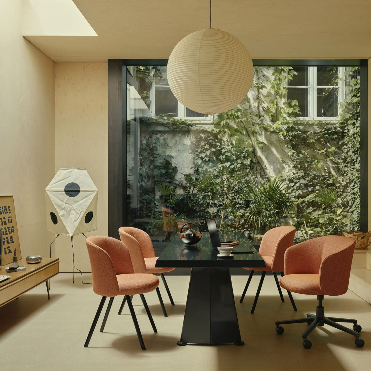 Vitra Akari Light Sculptures Floor Lights Bodenleuchten Papier Noguchi
