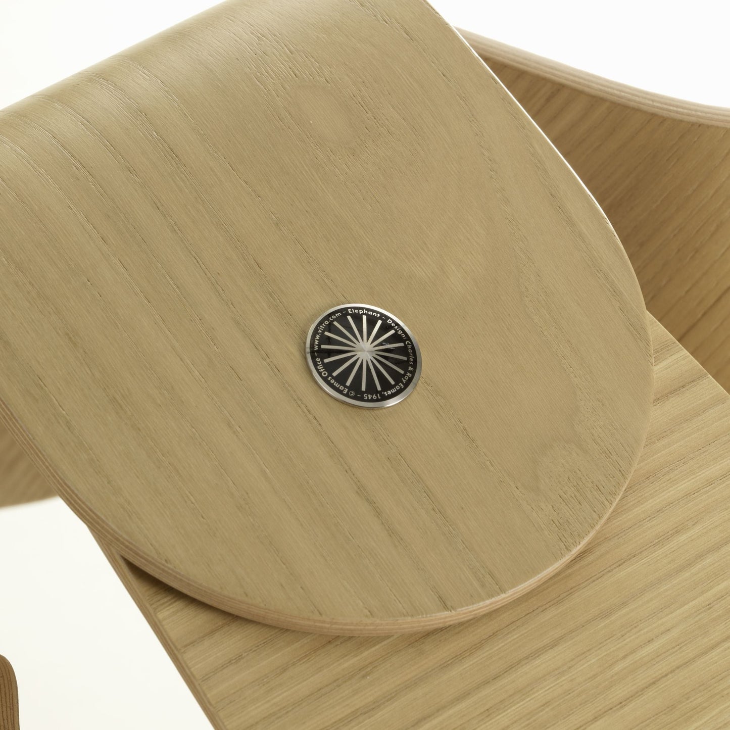 Eames Elephant Plywood Echtholz Hocker Sitzobjekt Nussbaum / Kastanie