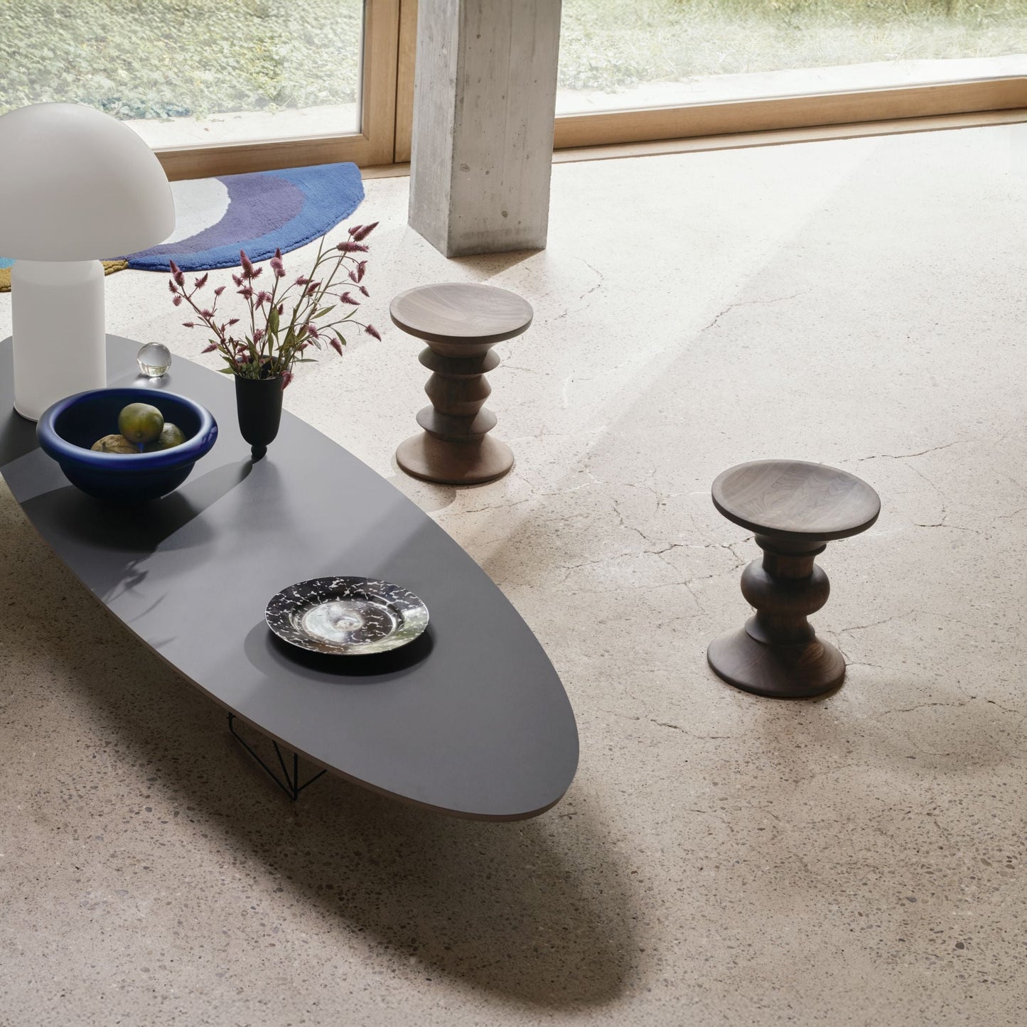 Vitra Stools von Charles & Ray Eames Hocker Beistelltisch Skulptur