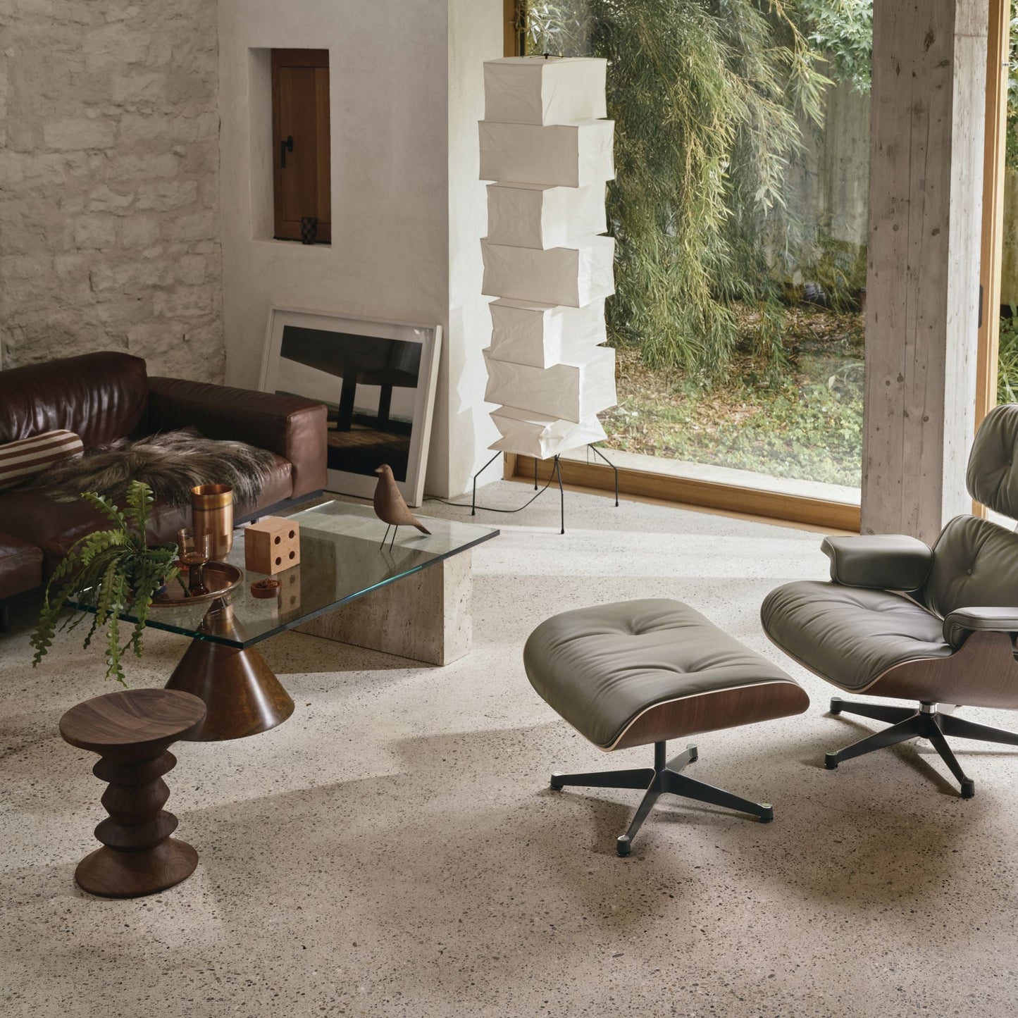 Vitra Stools von Charles & Ray Eames Hocker Beistelltisch Skulptur