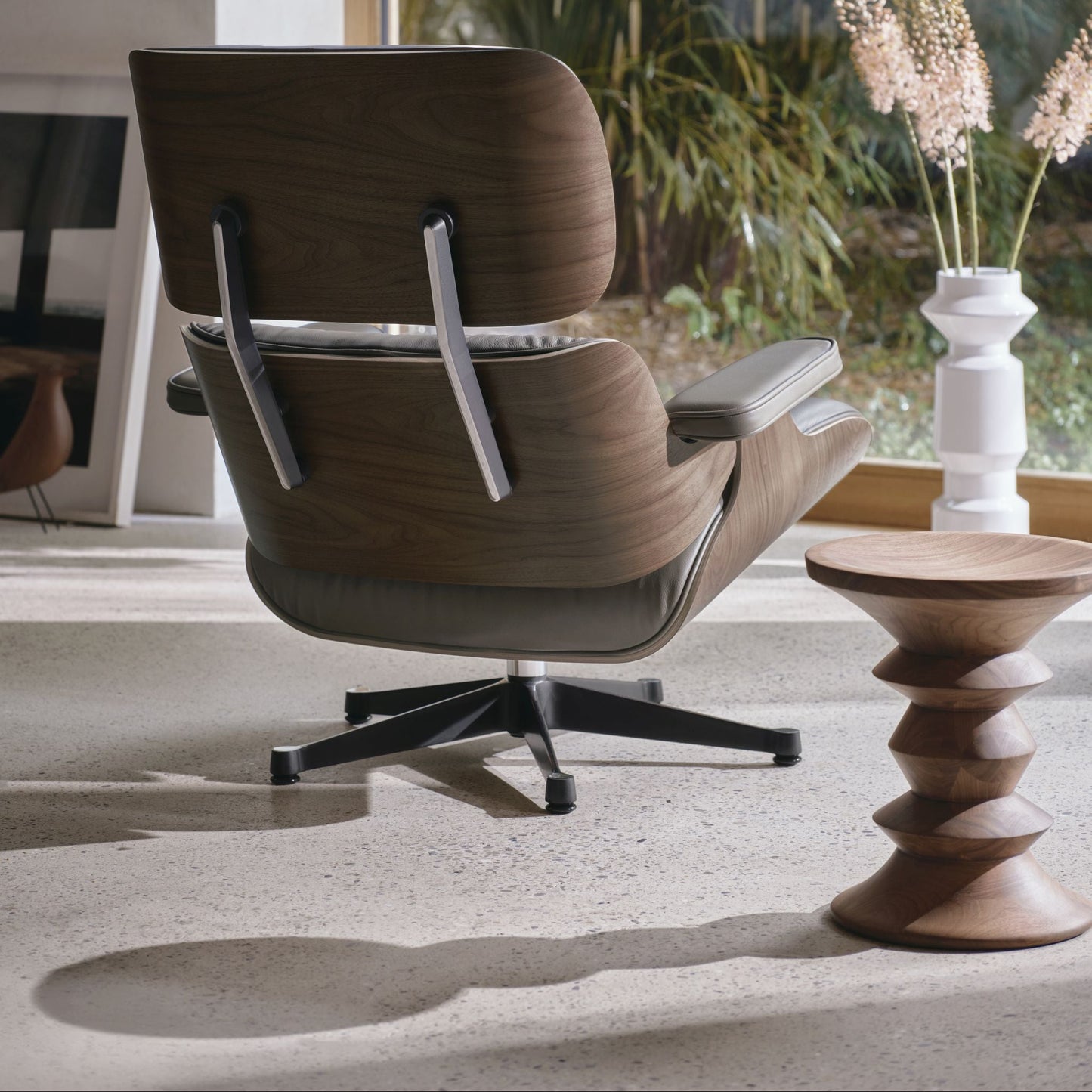 Vitra Stools von Charles & Ray Eames Hocker Beistelltisch Skulptur