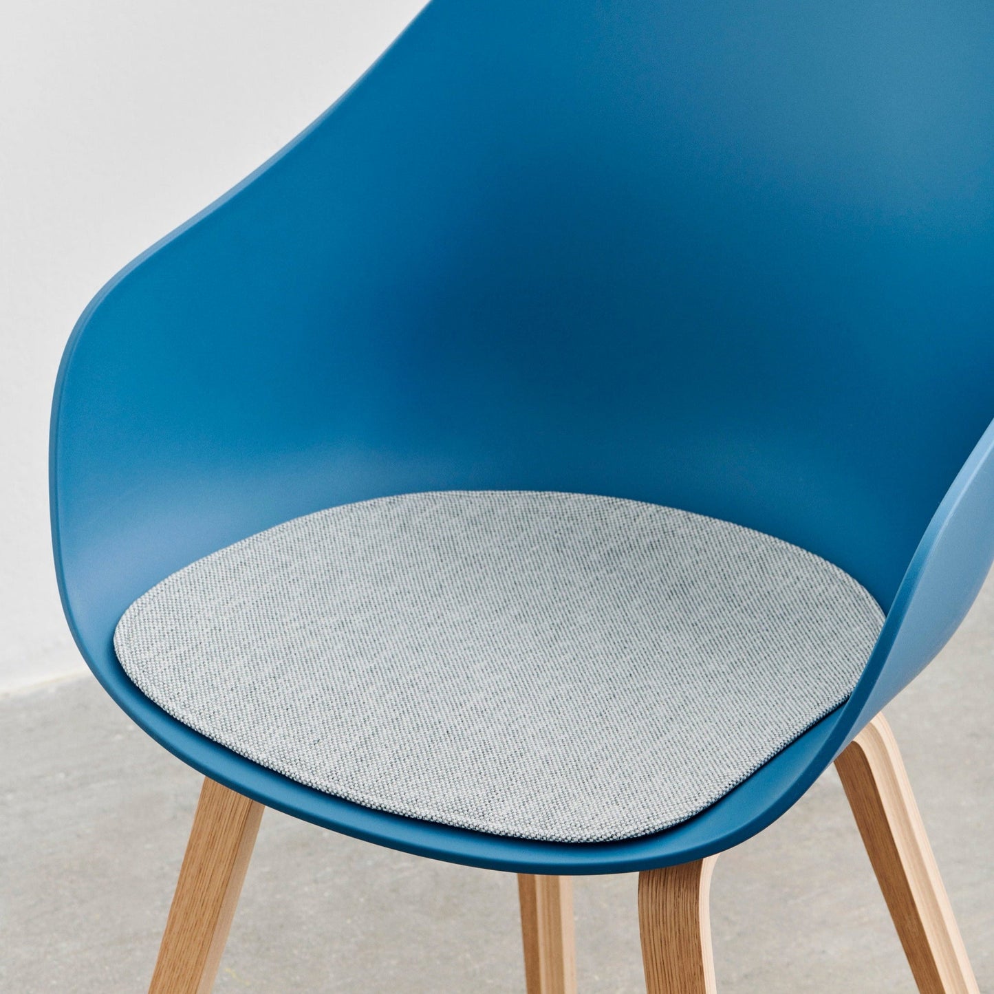 HAY About A Chair AAC 226 Armlehnstuhl Kunststoff Gestell 4-Fuß Stahlrohr