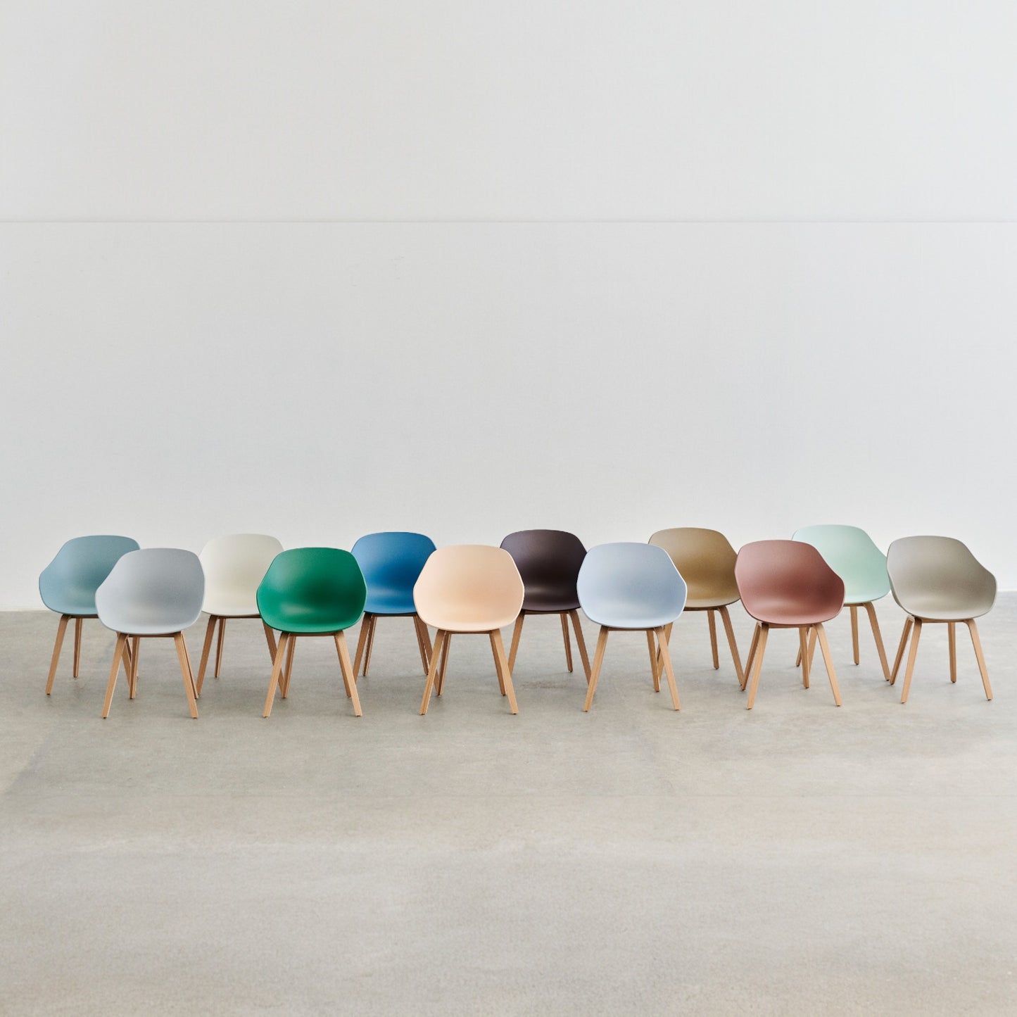 HAY About A Chair AAC 222 Armlehnstuhl Kunststoff Gestell 4-Fuß Sperrholz