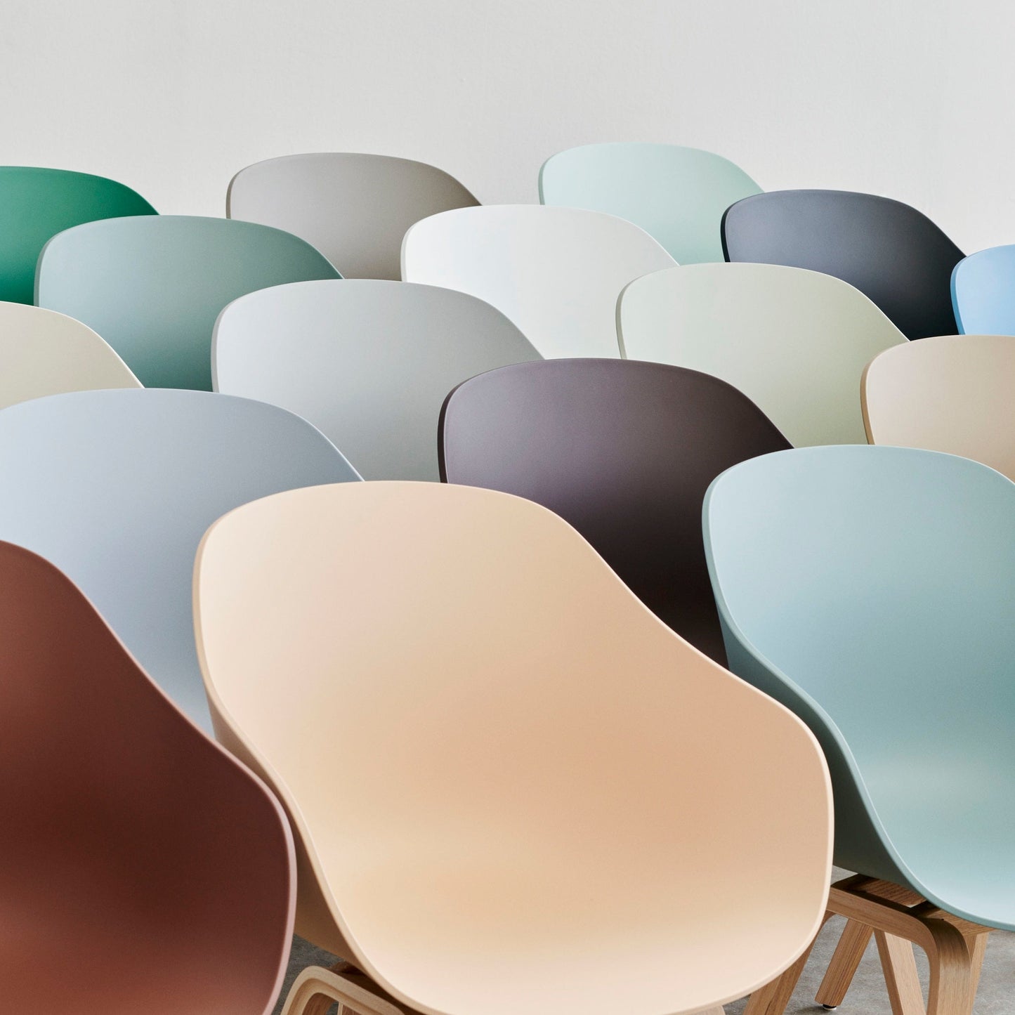 HAY About A Chair AAC 212 Stuhl Kunststoffschale Holzgestell 4-Fuß rund