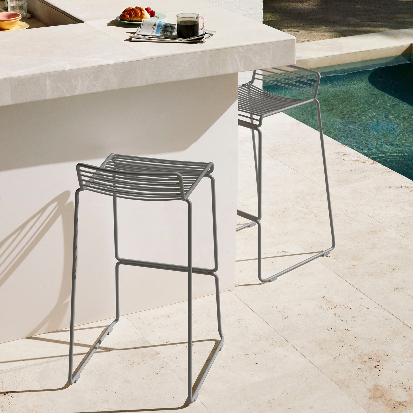 Hay Hee Bar Stool Barhocker Stahl In- & Outdoor 2er Set stapelbar