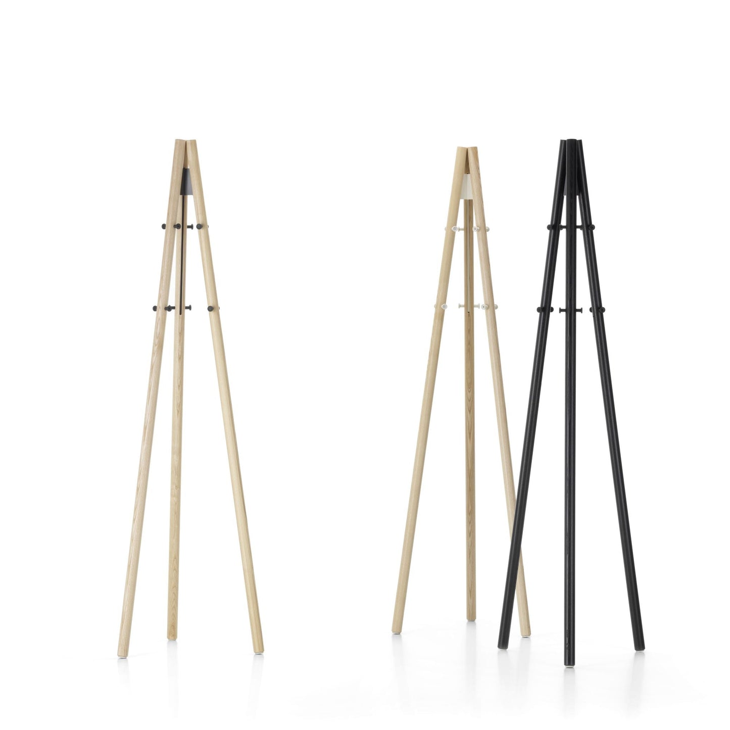 Artek Kiila Garderobenständer Dreibein Eschenholz und Stahl