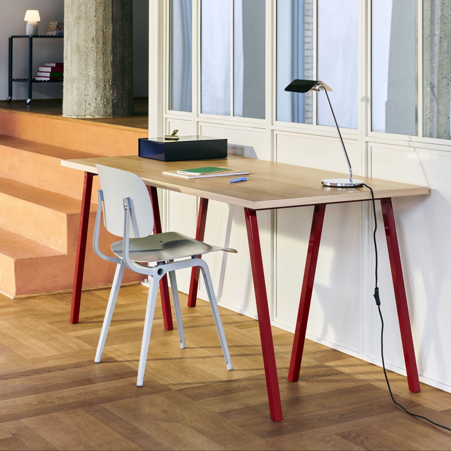 Hay Revolt Chair 4-Fuß-Stuhl Sitz & Rücken ABS-Kunststoff Stahlgestell