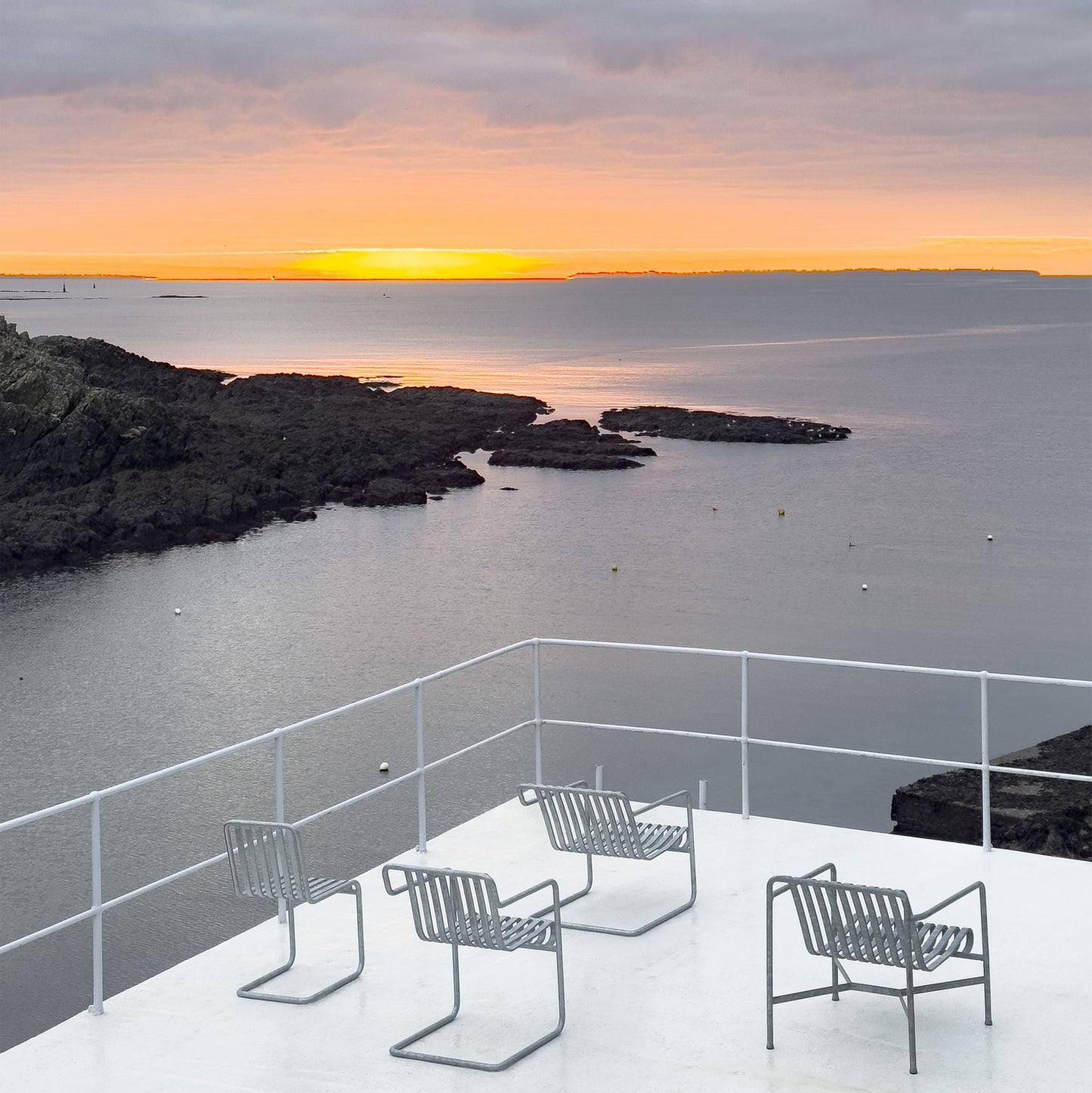 HAY Palissade Cantilever Chairs Outdoor-Stuhl Freischwinger