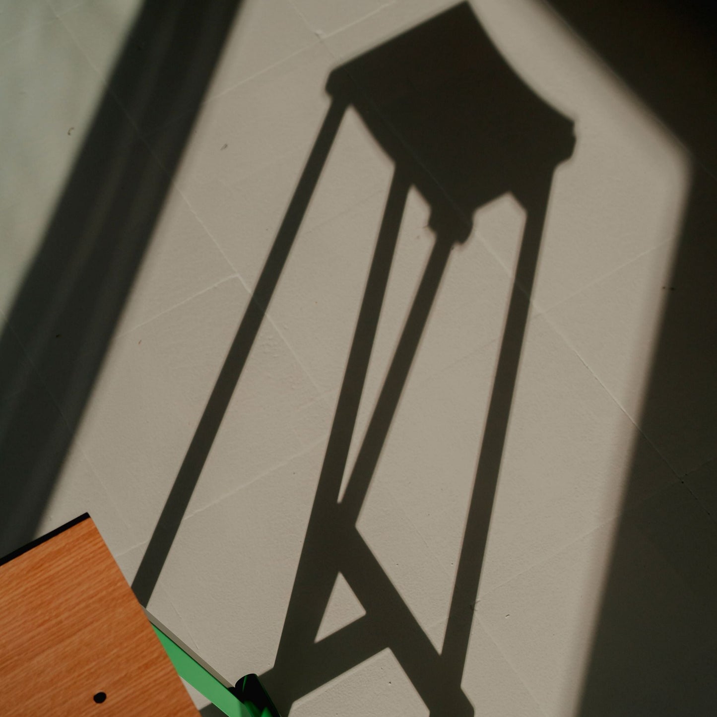 Hay Taburete 8 Barhocker – Eichenfurnier-Sitz und Stahlgestell