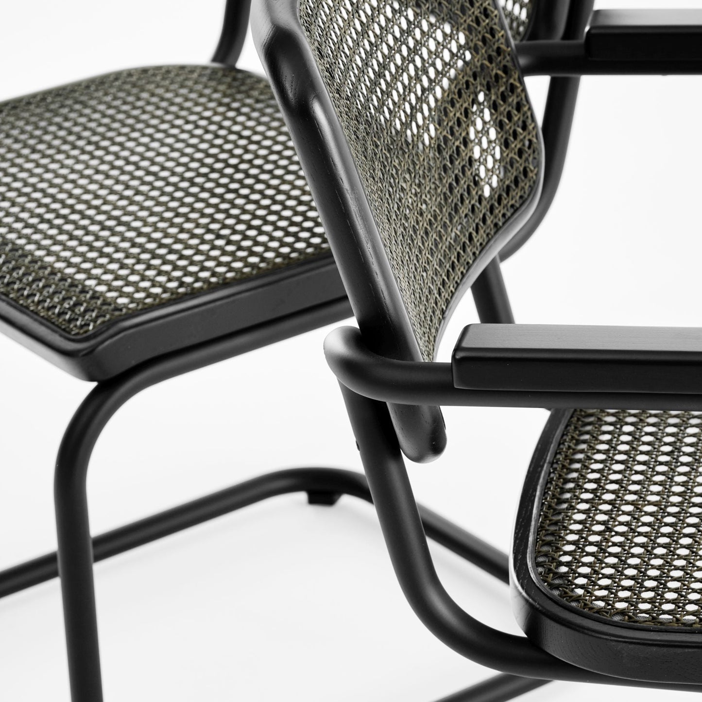 Thonet S 32 V & S 64 V Freischwinger Stuhl Edition Herkner DARK MELANGE
