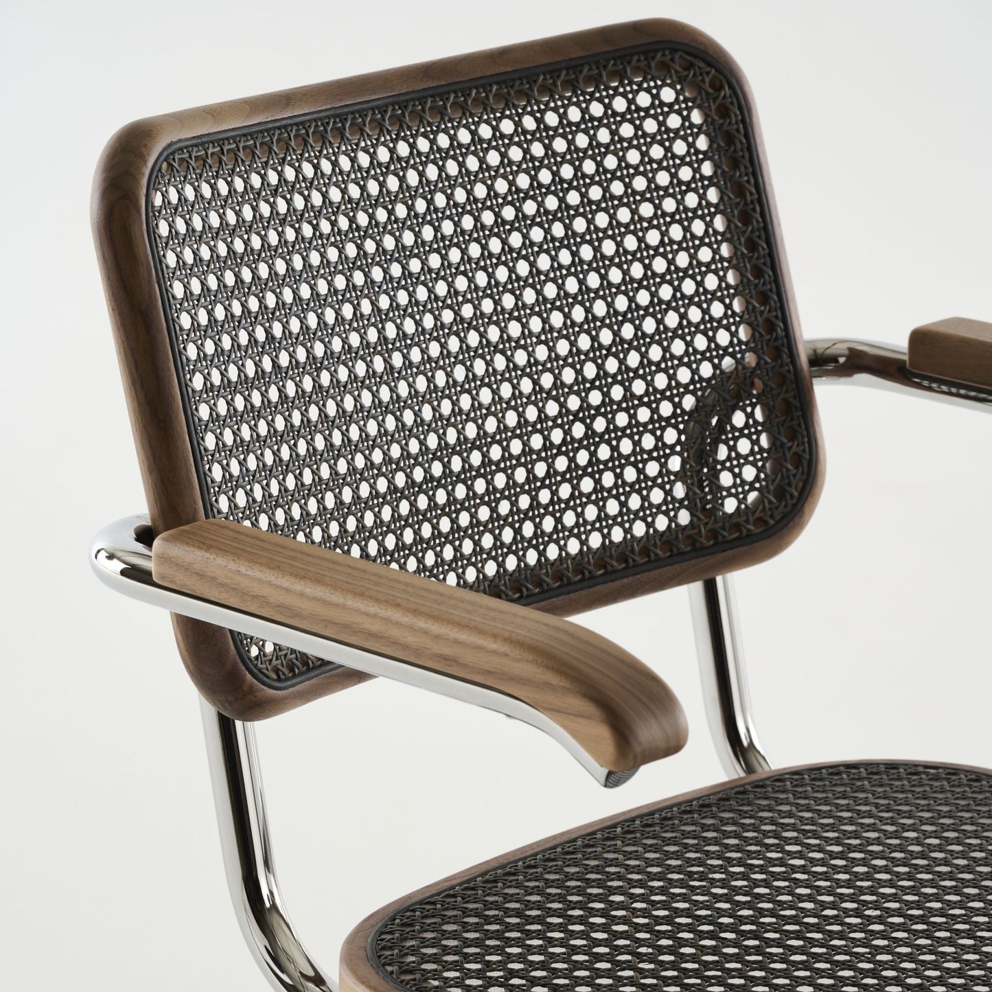 Thonet S 64 V Freischwinger Stuhl mit Armlehnen Sitz & Rücken Rohrgeflecht