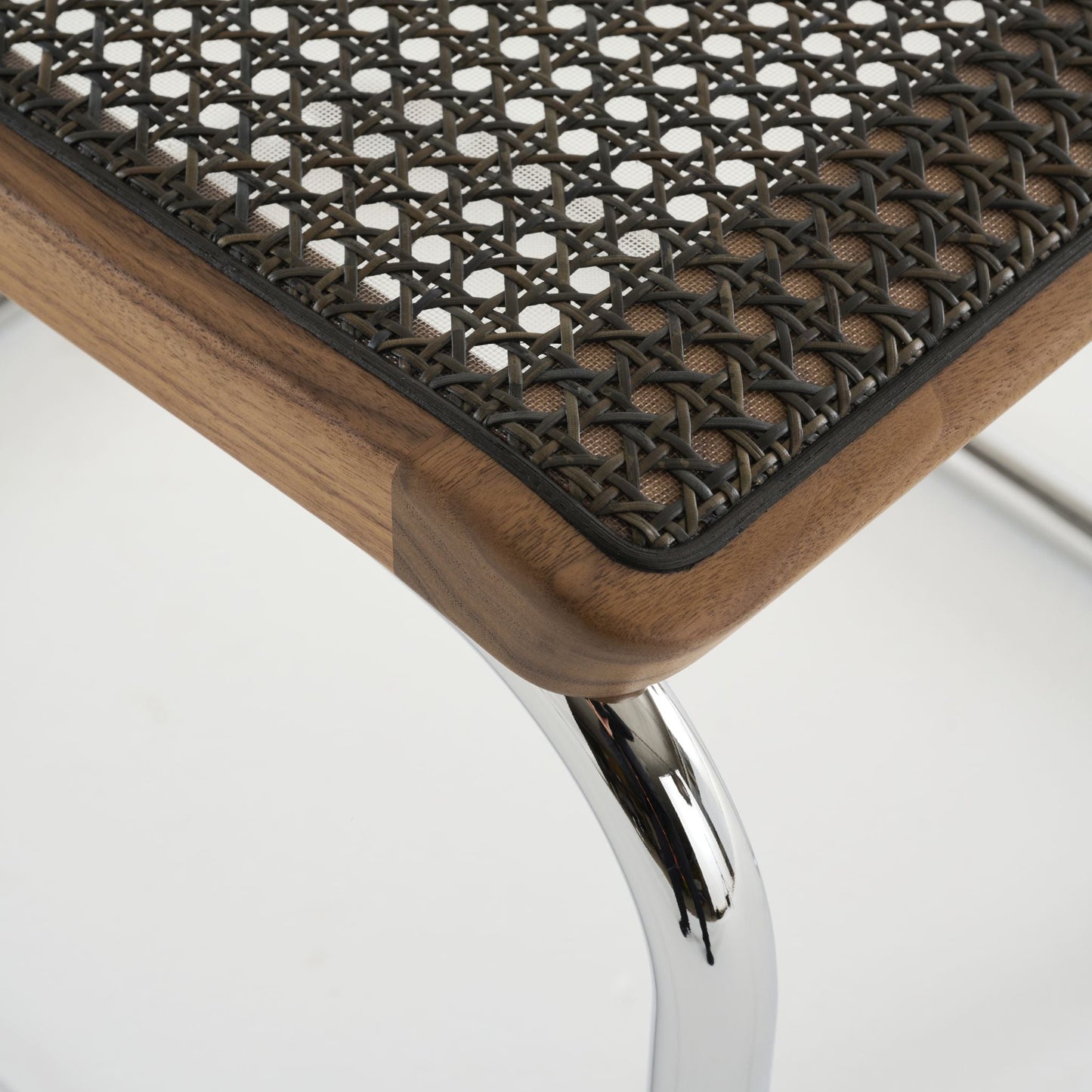 Thonet S 64 V Freischwinger Stuhl mit Armlehnen Sitz & Rücken Rohrgeflecht