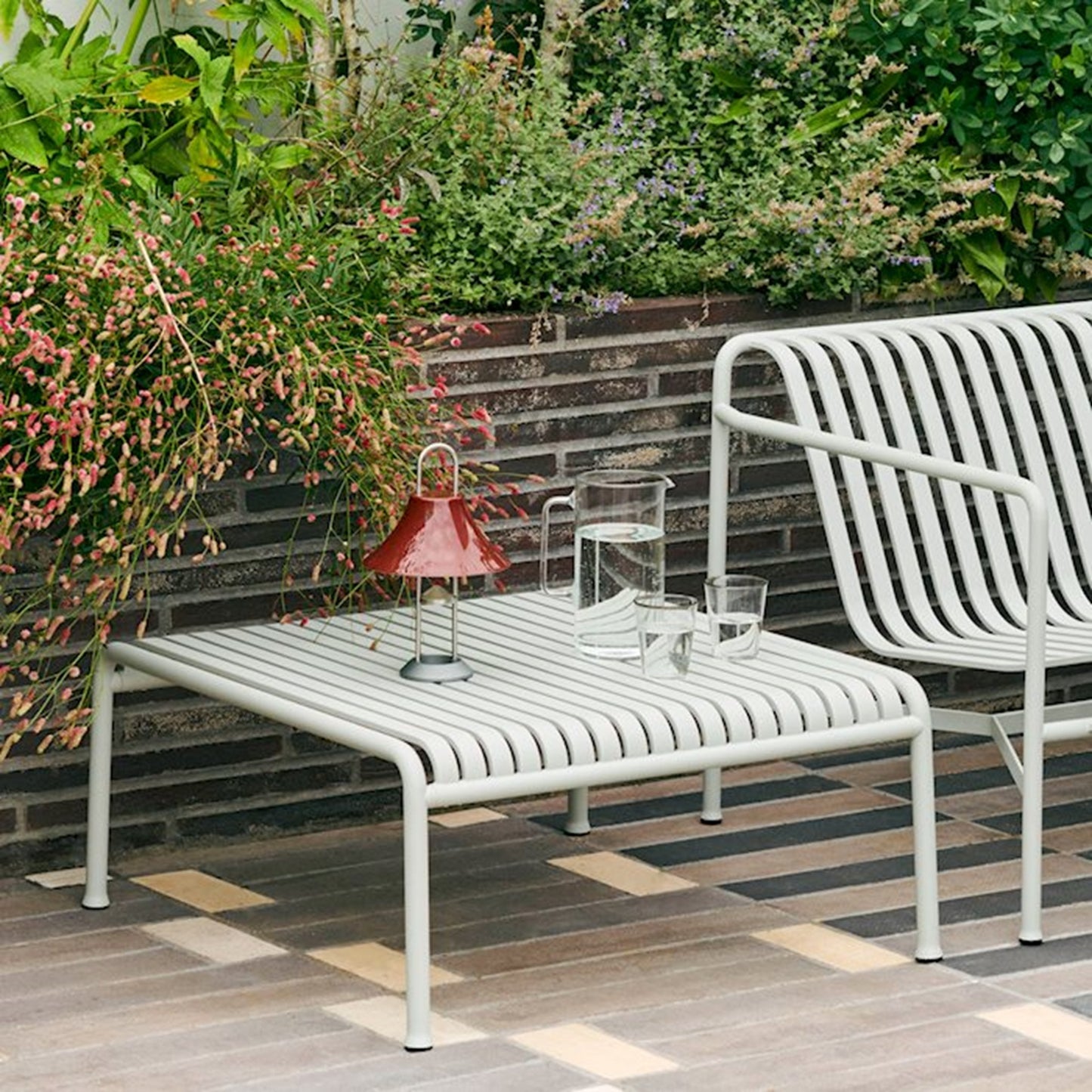 HAY Palissade Low Table Outdoor-Tisch niedrig Stahl 86 x 81 x H 38 cm